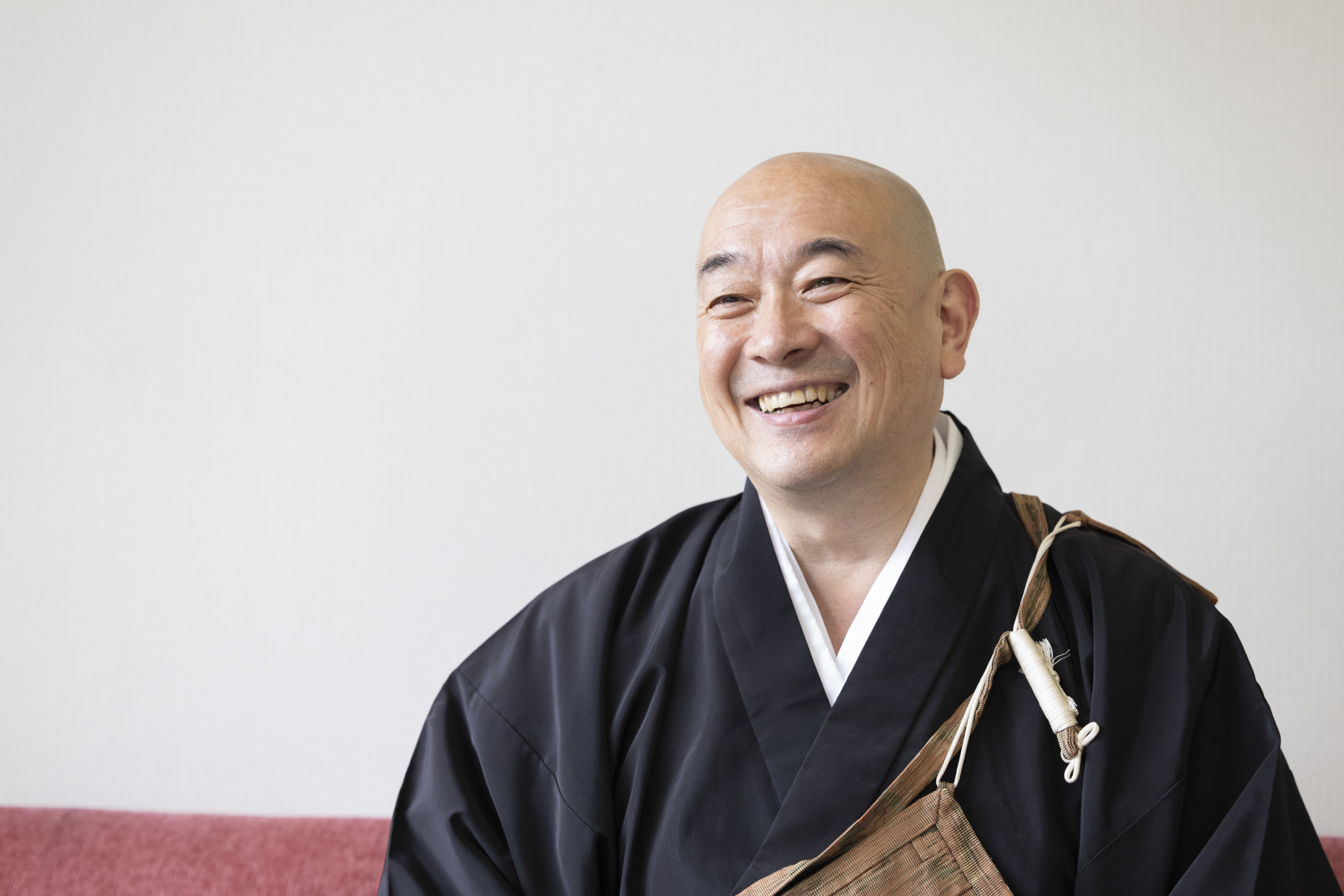 【薬師寺 大谷徹奘】墨蹟 杉板アート「よっぽどの縁があってのあなたと私」木製 脳活新聞フェア・特別講演】薬師寺 大谷和尚の魅力にせまる！ | 脳活新聞